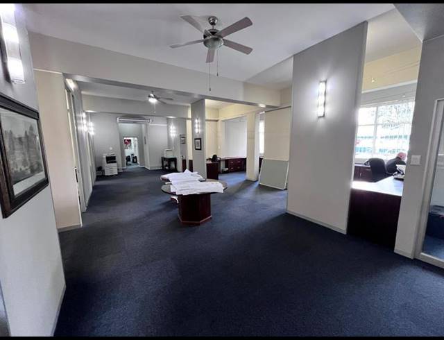 OFFICE FOR SALE IN CLARENDON